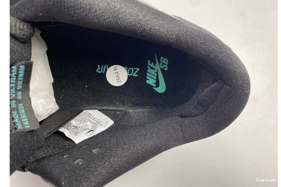 DUNK BQ6817-009 SB LOW PRO"ELEPHANT" NIKE 0212